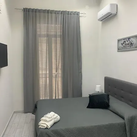 아파트 Senorita House 나폴리